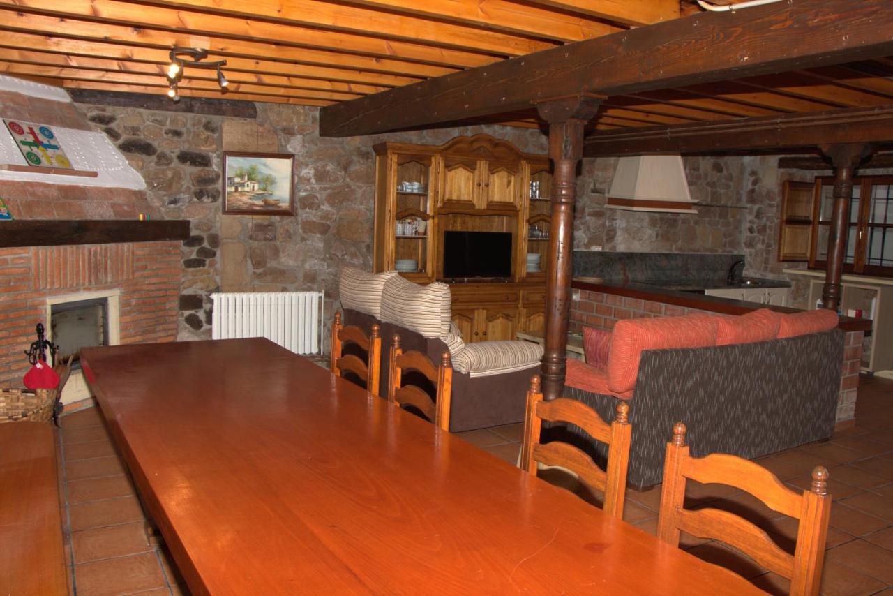 La Casa De Consuelo 3 Guest House Viernoles ภายนอก รูปภาพ